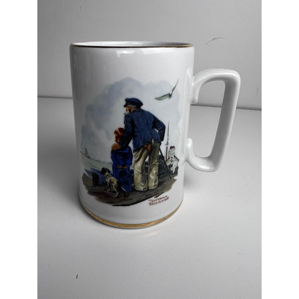 VTG Norman Rockwell Looking Out To Sea Mug Gold Rimmed Collectible Porcelain. A5